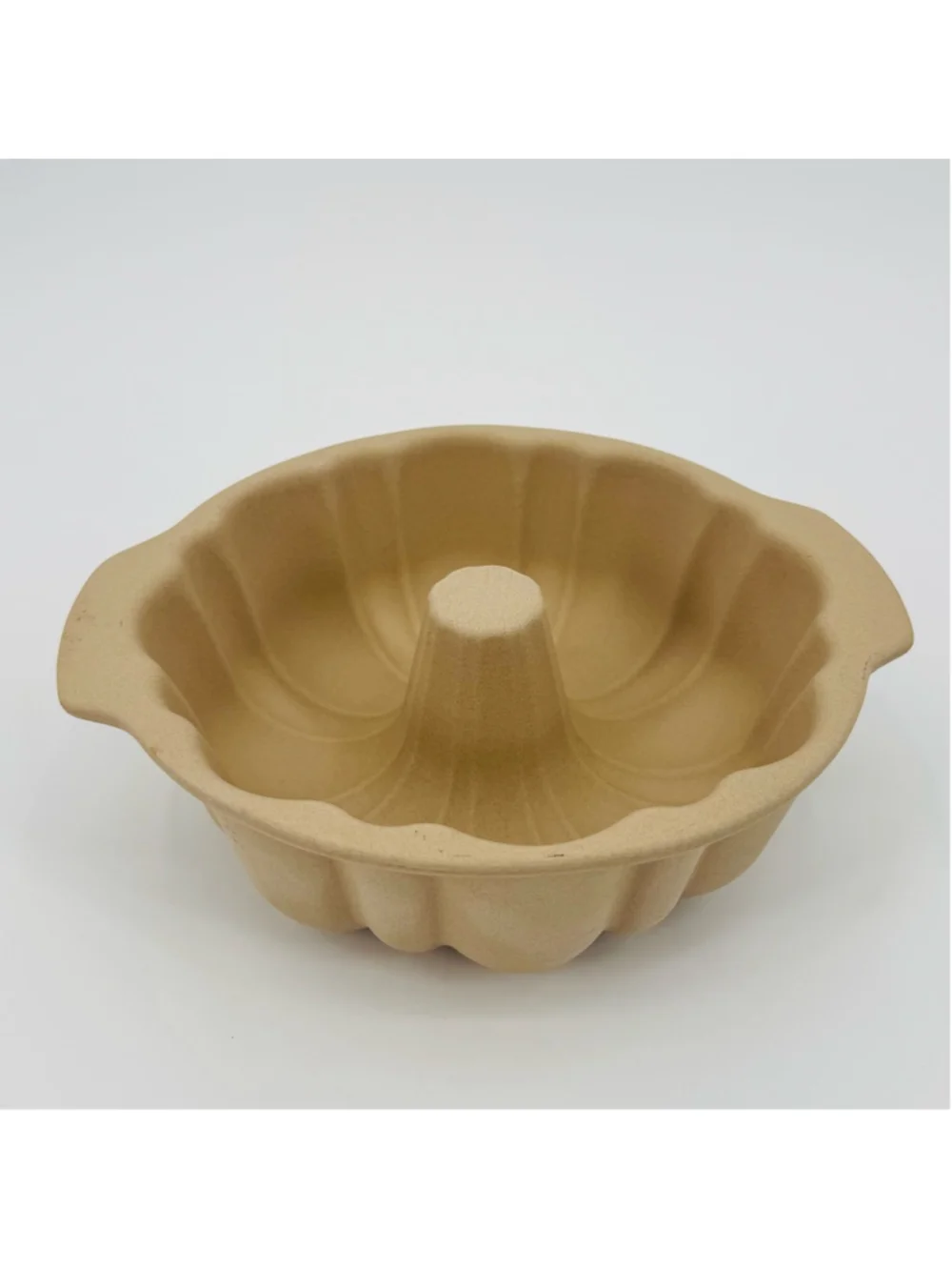 Pampered Chef Heritage Stoneware Fluted Bundt Pan One Size